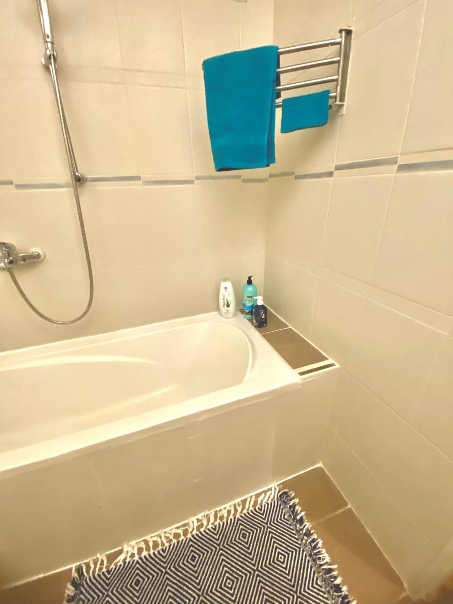 Agreable Confort 3 Mn Metro Apartment Aubervilliers